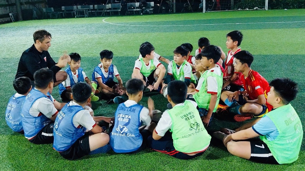 HLV và các em nhỏ