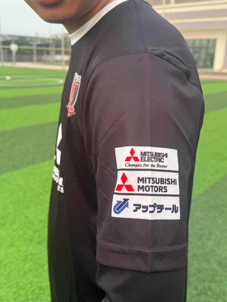 浦和レッズユニフォーム スポンサーロゴ