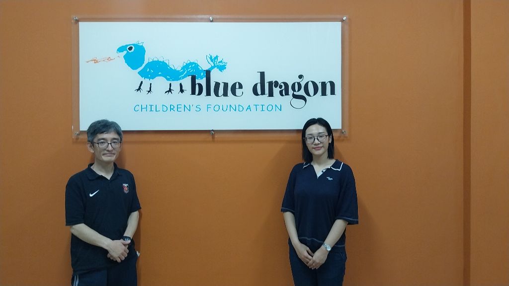 Blue Dragon Children's Foundation を訪問