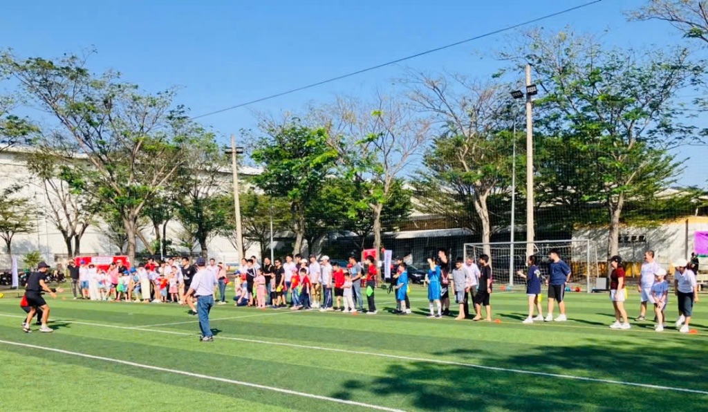 サッカー体験の様子