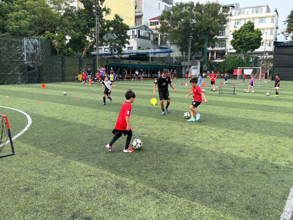 To Ngoc Van Football Field